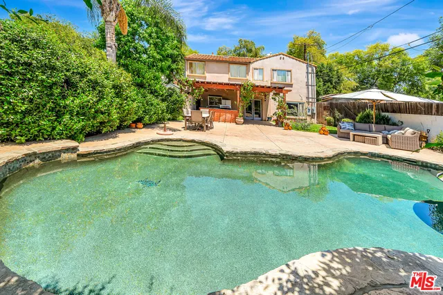 $7,950 | 14916 Hesby Street, Sherman Oaks, CA 91403