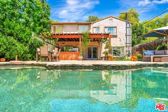 $7,950 | 14916 Hesby Street, Sherman Oaks, CA 91403