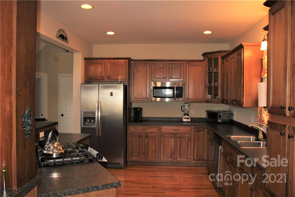 37 Hope View Road Swannanoa, NC 28778 - Photo 5 of 37 Gallery Image 5