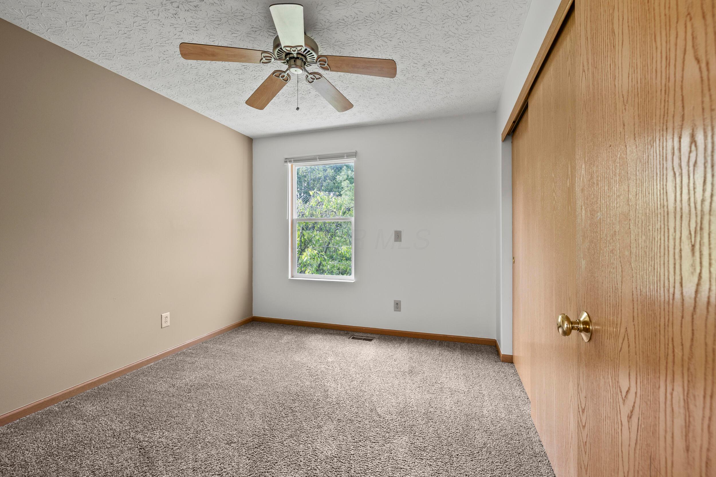 2077 Waymont Road Columbus, OH 43229 - Photo 24 of 27 25_bedroom 2-01