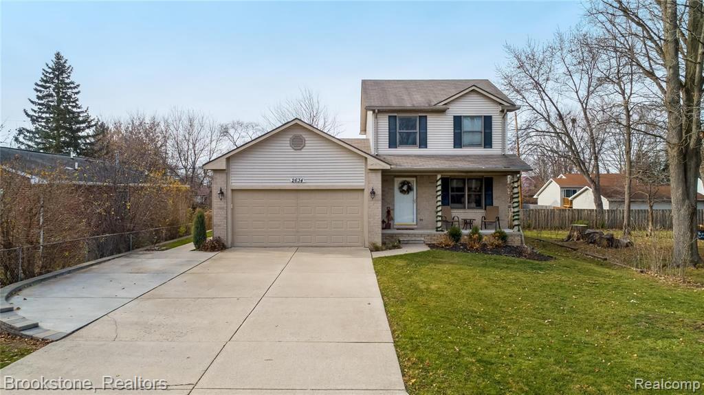 2634 Simpson Drive Rochester Hills, MI 48309 - Photo 1 of 37
