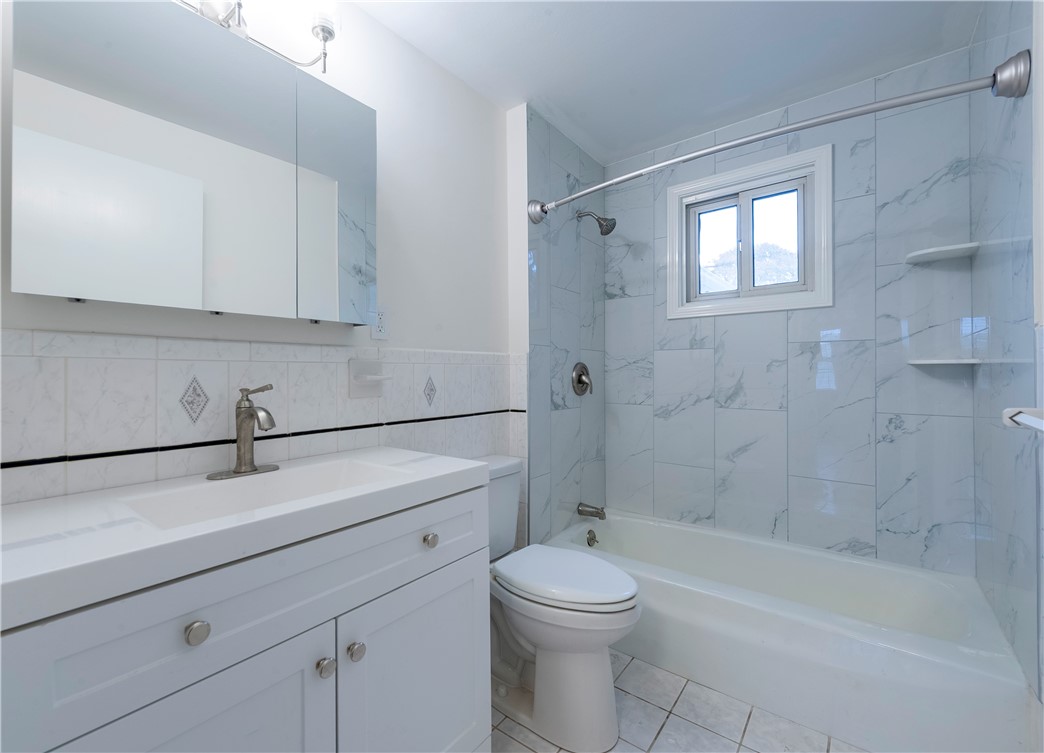 120 Rowe Avenue Pawtucket, RI 02861 - Photo 12 of 33