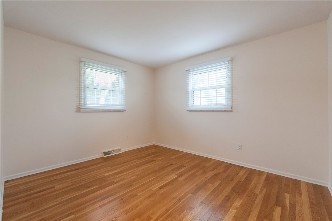 120 Rowe Avenue Pawtucket, RI 02861 - Photo 16 of 33