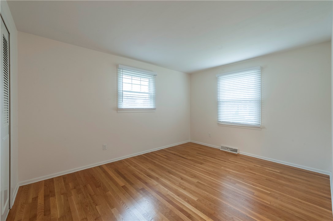 120 Rowe Avenue Pawtucket, RI 02861 - Photo 18 of 33