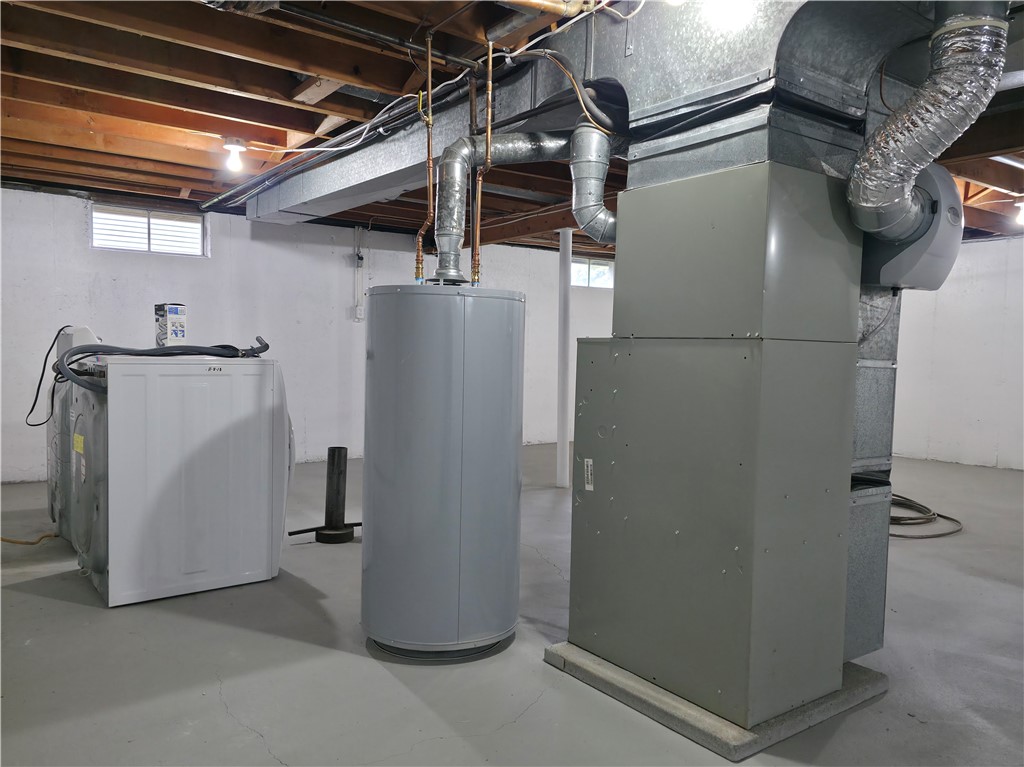 120 Rowe Avenue Pawtucket, RI 02861 - Photo 22 of 33