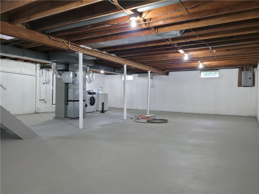 120 Rowe Avenue Pawtucket, RI 02861 - Photo 23 of 33