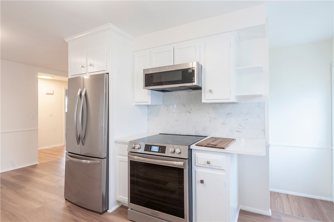 120 Rowe Avenue Pawtucket, RI 02861 - Photo 8 of 33