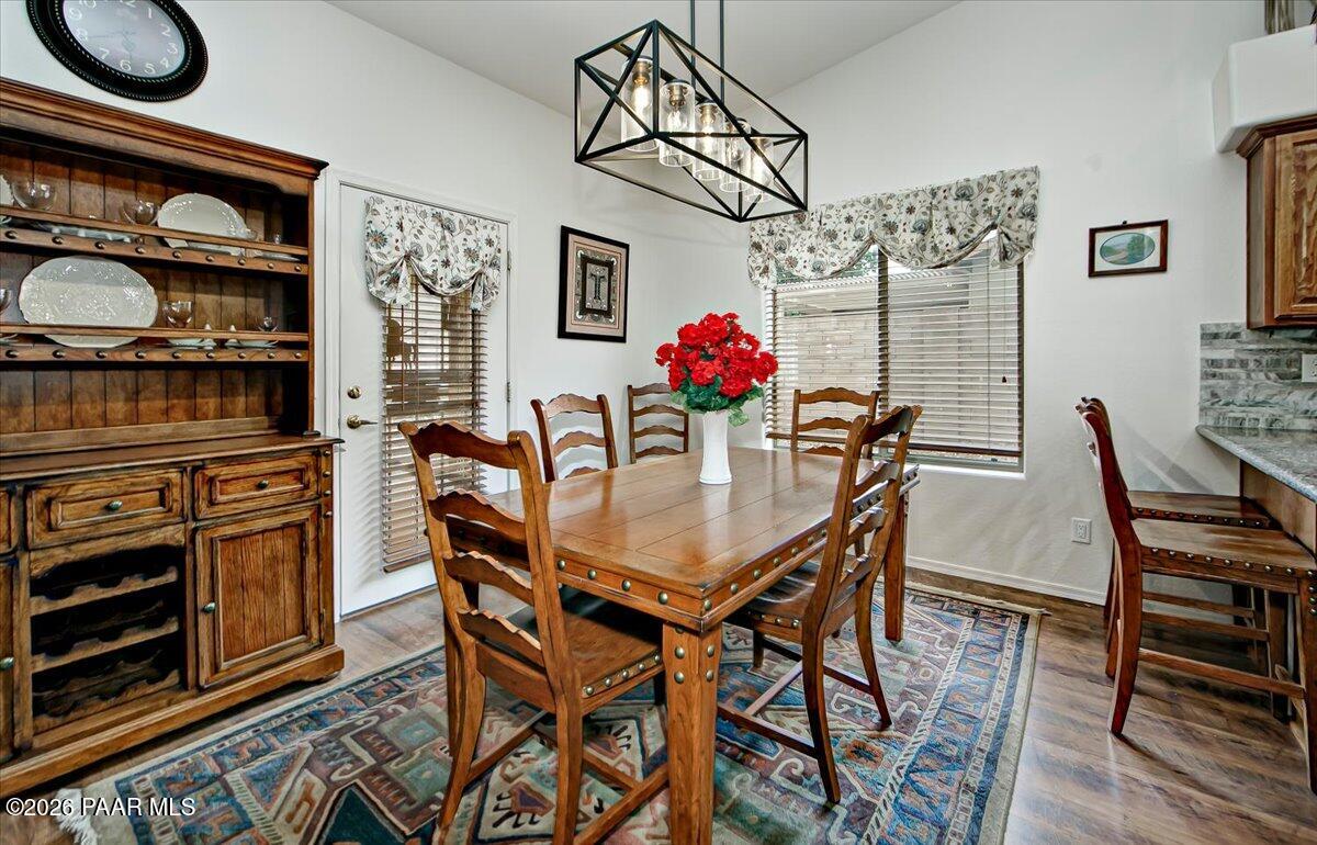 7915 North Sunset Ridge Prescott Valley, AZ 86315 - Photo 10 of 23 10-Dining