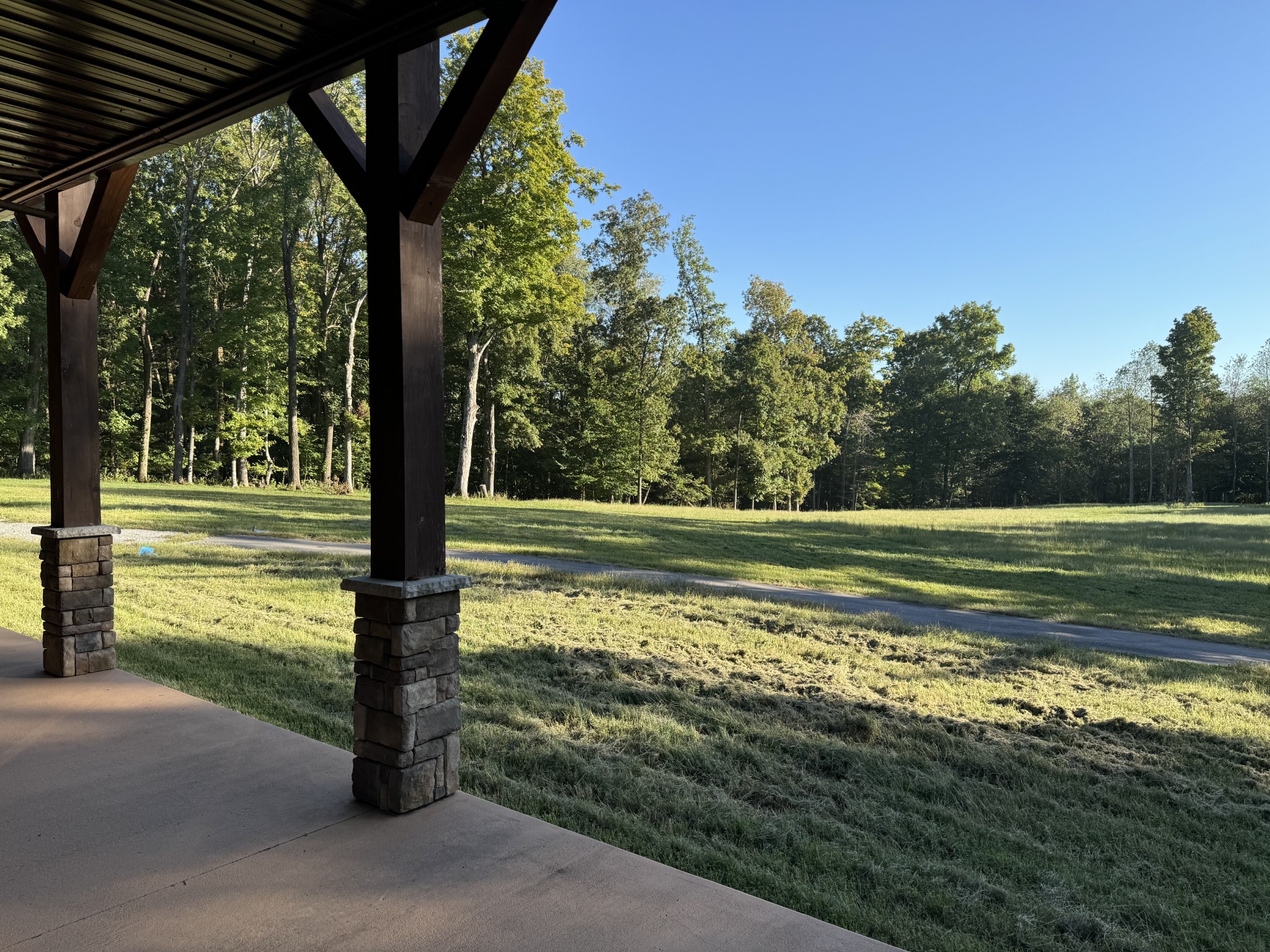 4451 Airport Road Springfield, TN 37172 - Photo 27 of 31 a view of a park with large trees