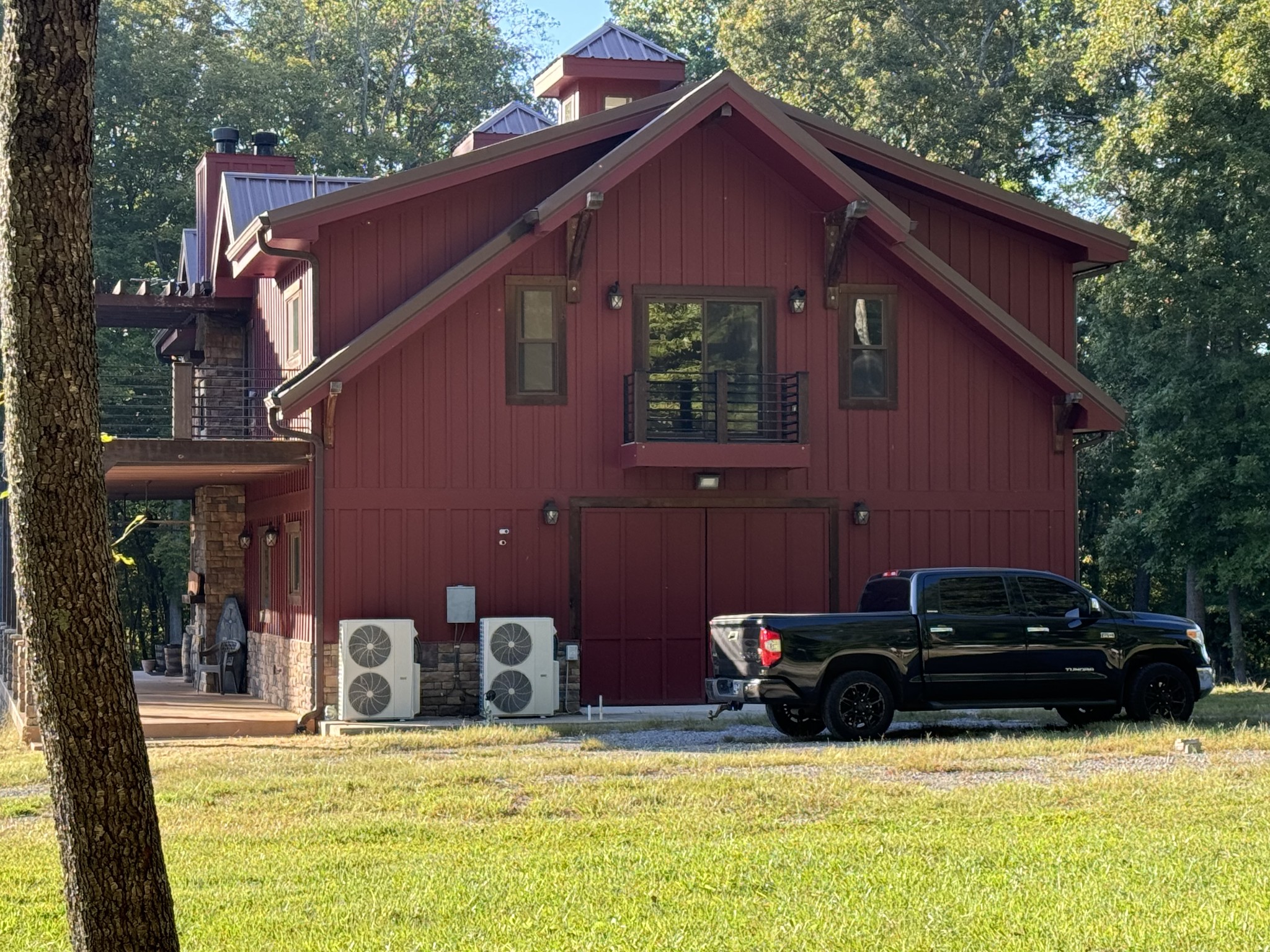 4451 Airport Road Springfield, TN 37172 - Photo 6 of 31 a view of a house with a patio