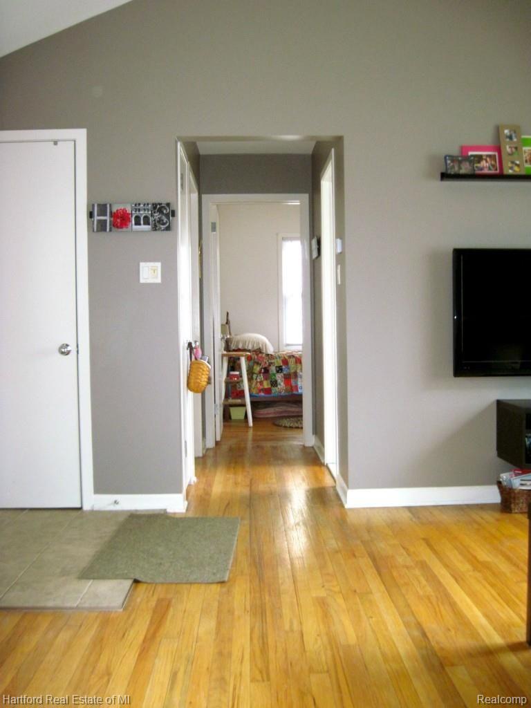 3320 Normandy Road Royal Oak, MI 48073 - Photo 5 of 14 Open and Airy