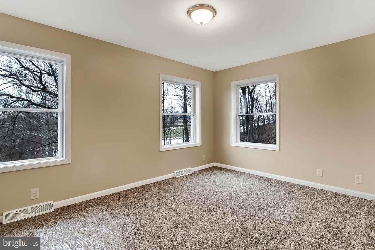 378 Watson Road Delta, PA 17314 - Photo 16 of 25 Gallery Image 16