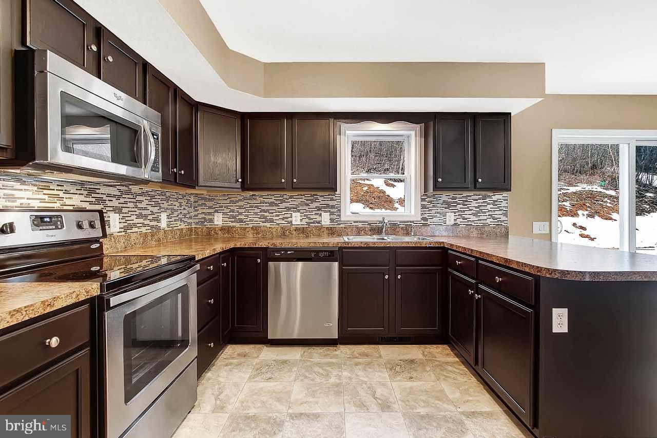 378 Watson Road Delta, PA 17314 - Photo 5 of 25 Gallery Image 5