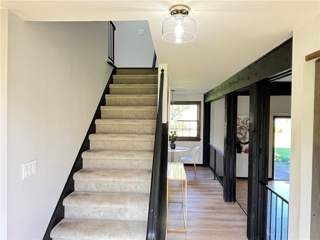 100 Drumlin View Drive Mendon, NY 14506 - Photo 3 of 28