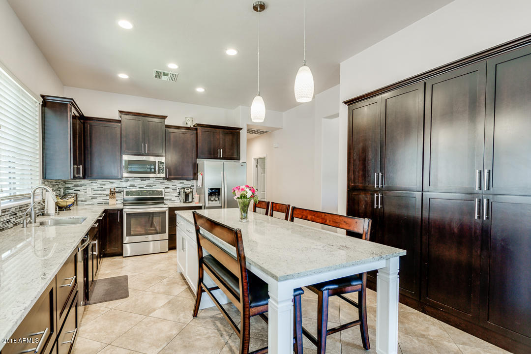 3318 West Butte Canyon Road Phoenix, AZ 85086 - Photo 4 of 51 18-Butte