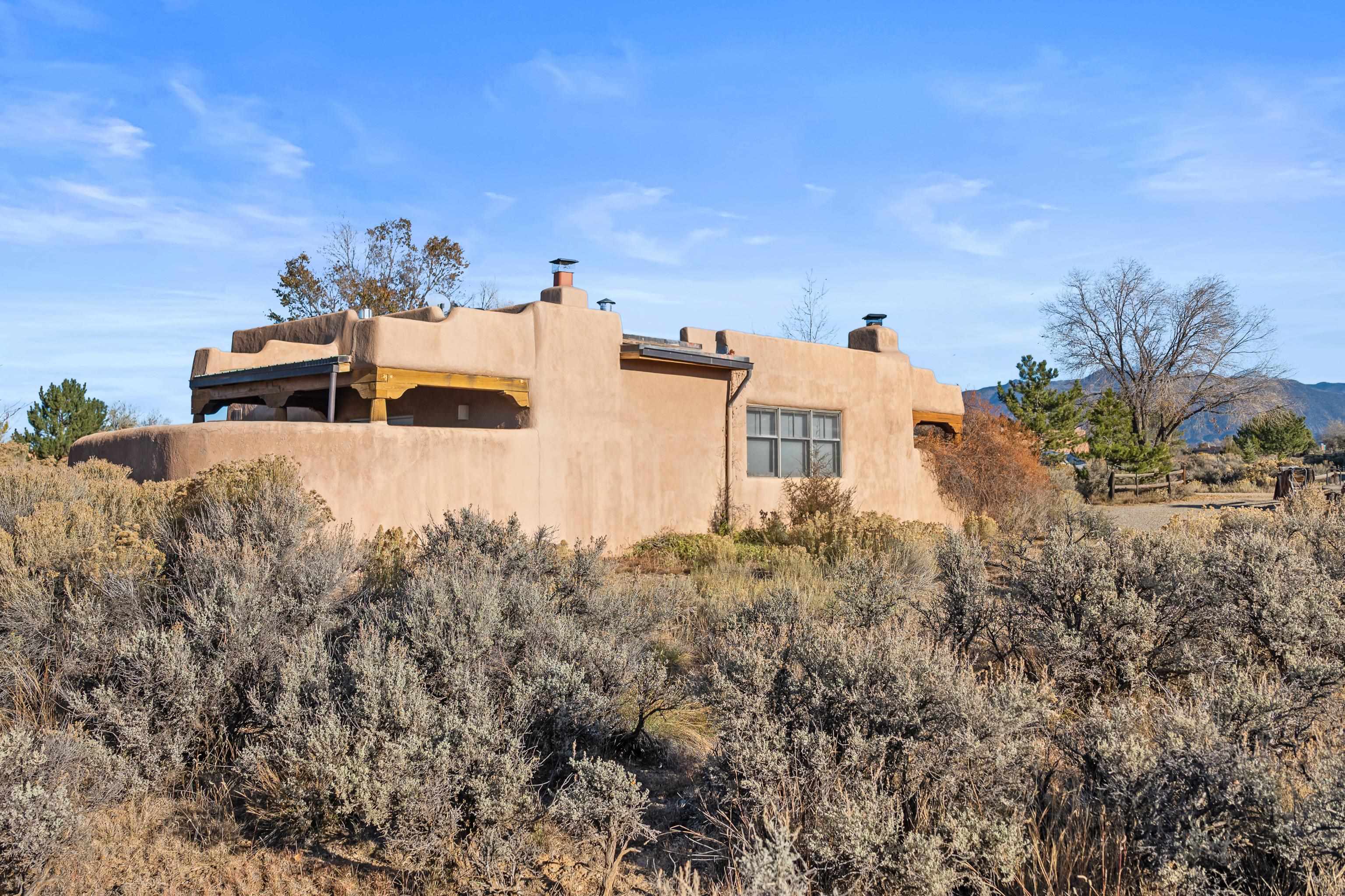 2 Tecolote Road El Prado, NM 87529 - Photo 32 of 39 Gallery Image 32
