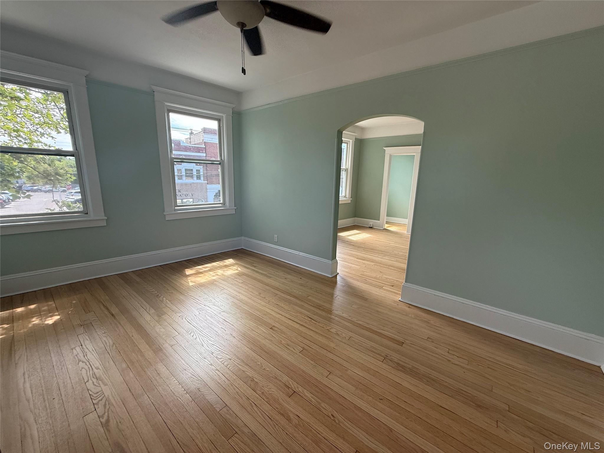 632 Middle Neck Road, Unit 2 Great Neck, NY 11023 - Photo 3 of 14