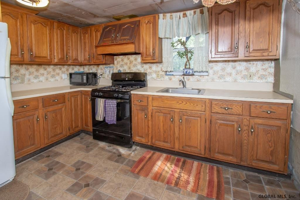 132 Palmer Road Jefferson, NY 12175 - Photo 6 of 31 Photo 6