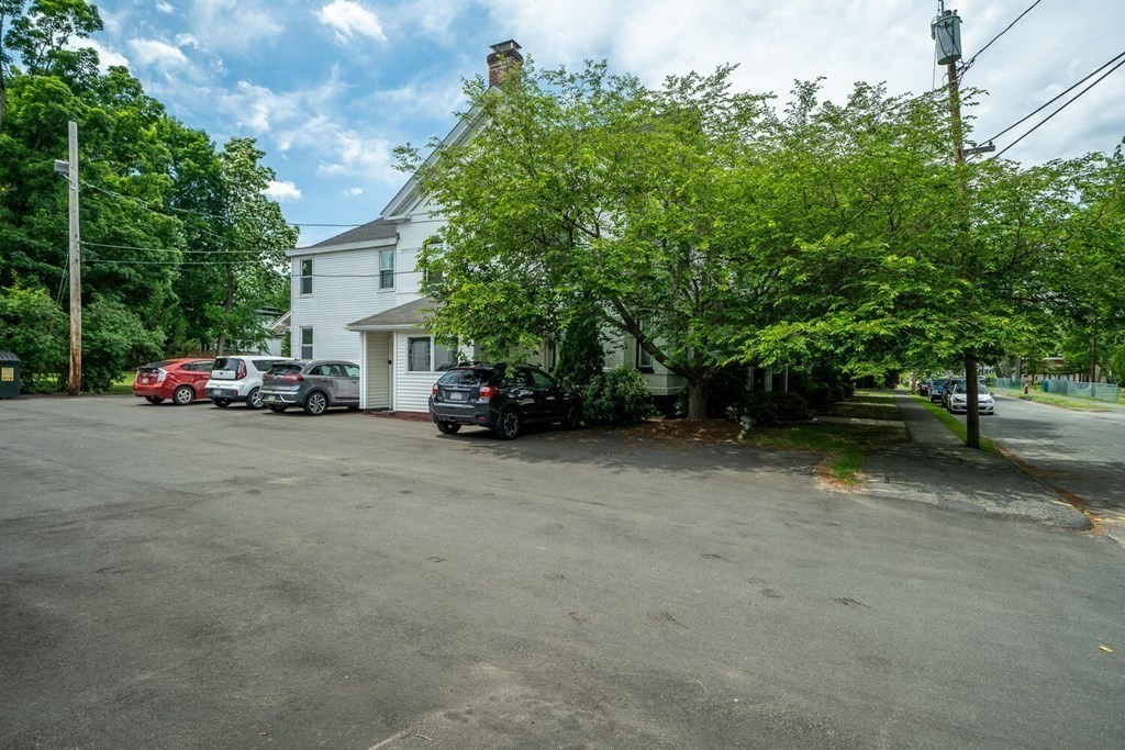 27 Lyman Road, Unit A Northampton, MA 01060 - Photo 19 of 24 Gallery Image 19
