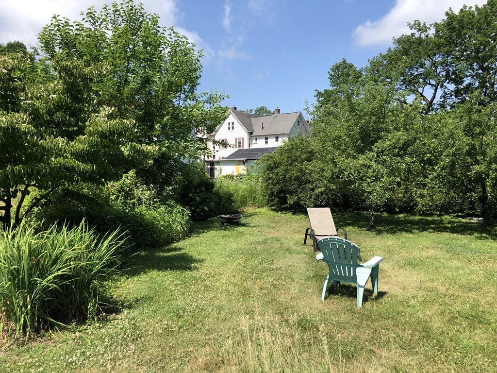 27 Lyman Road, Unit A Northampton, MA 01060 - Photo 22 of 24 Gallery Image 22