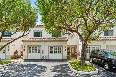 $1,250,000 | 3602 South Ocean Boulevard, Unit 104, Highland Beach, FL 33487