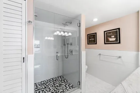 $1,250,000 | 3602 South Ocean Boulevard, Unit 104, Highland Beach, FL 33487