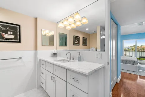 $1,250,000 | 3602 South Ocean Boulevard, Unit 104, Highland Beach, FL 33487