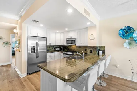 $1,250,000 | 3602 South Ocean Boulevard, Unit 104, Highland Beach, FL 33487