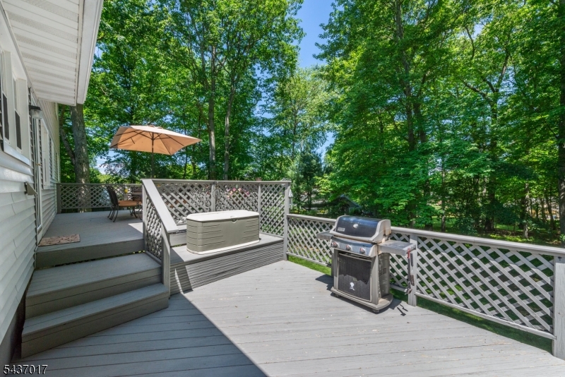 10 Brittany Road Succasunna, NJ 07876 - Photo 31 of 37