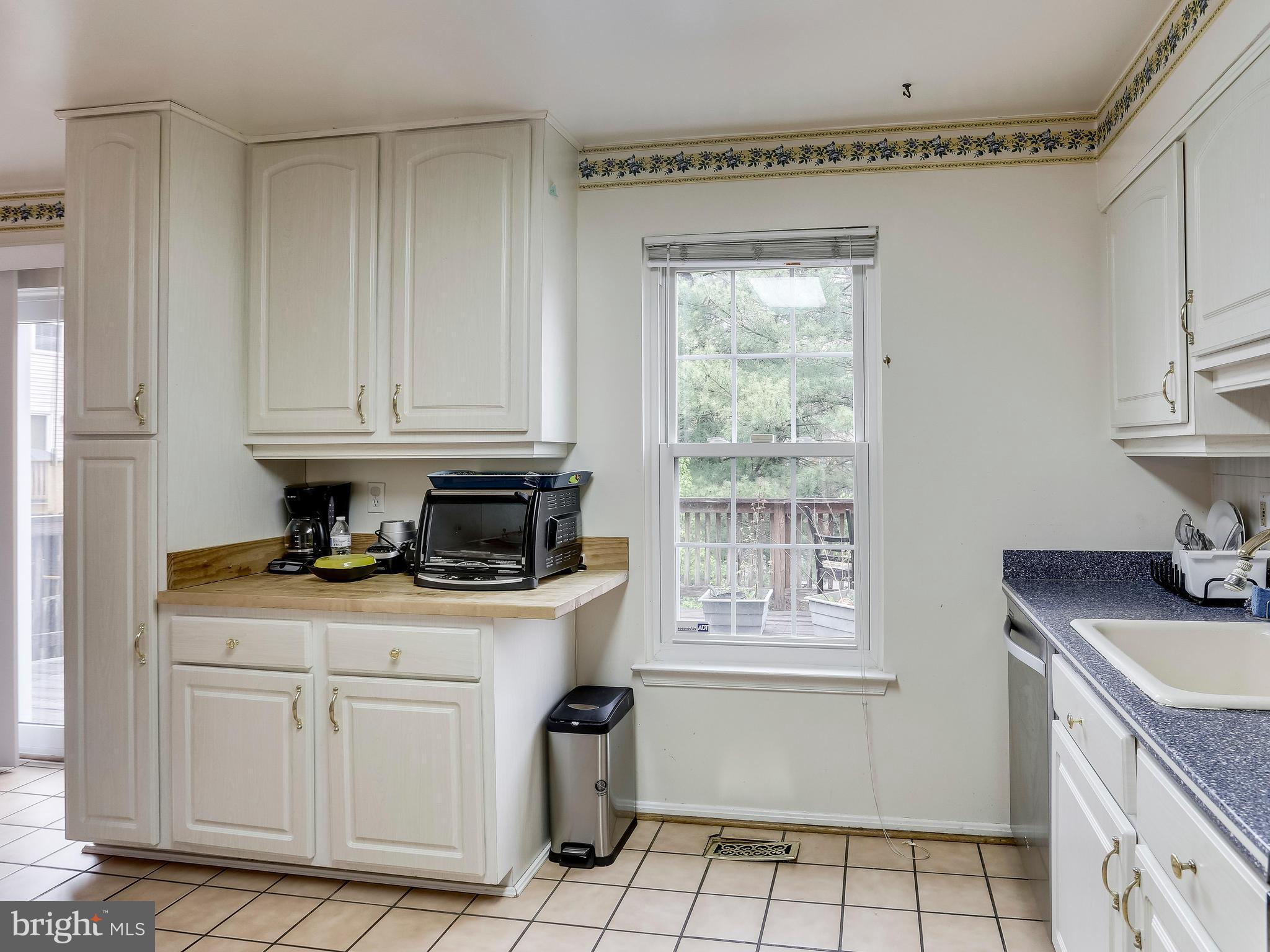7763 Asterella Court Springfield, VA 22152 - Photo 5 of 30 Kitchen