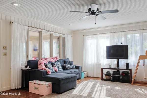 $364,900 | 321 Circle Drive, Ahoskie, NC 27910