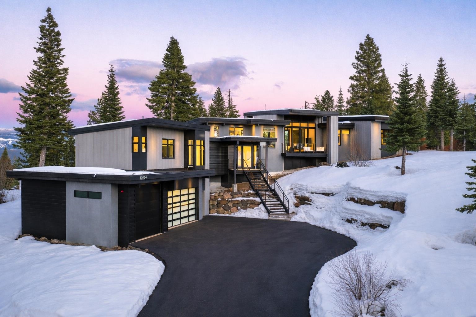 10529 Aspenwood Road Truckee, CA 96161 - Photo 3 of 28