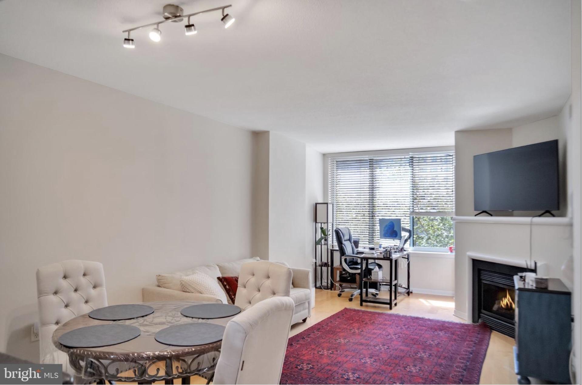 851 North Glebe Road, Unit 402 Arlington, VA 22203 - Photo 2 of 16 Open living made for everyday ease + entertaining