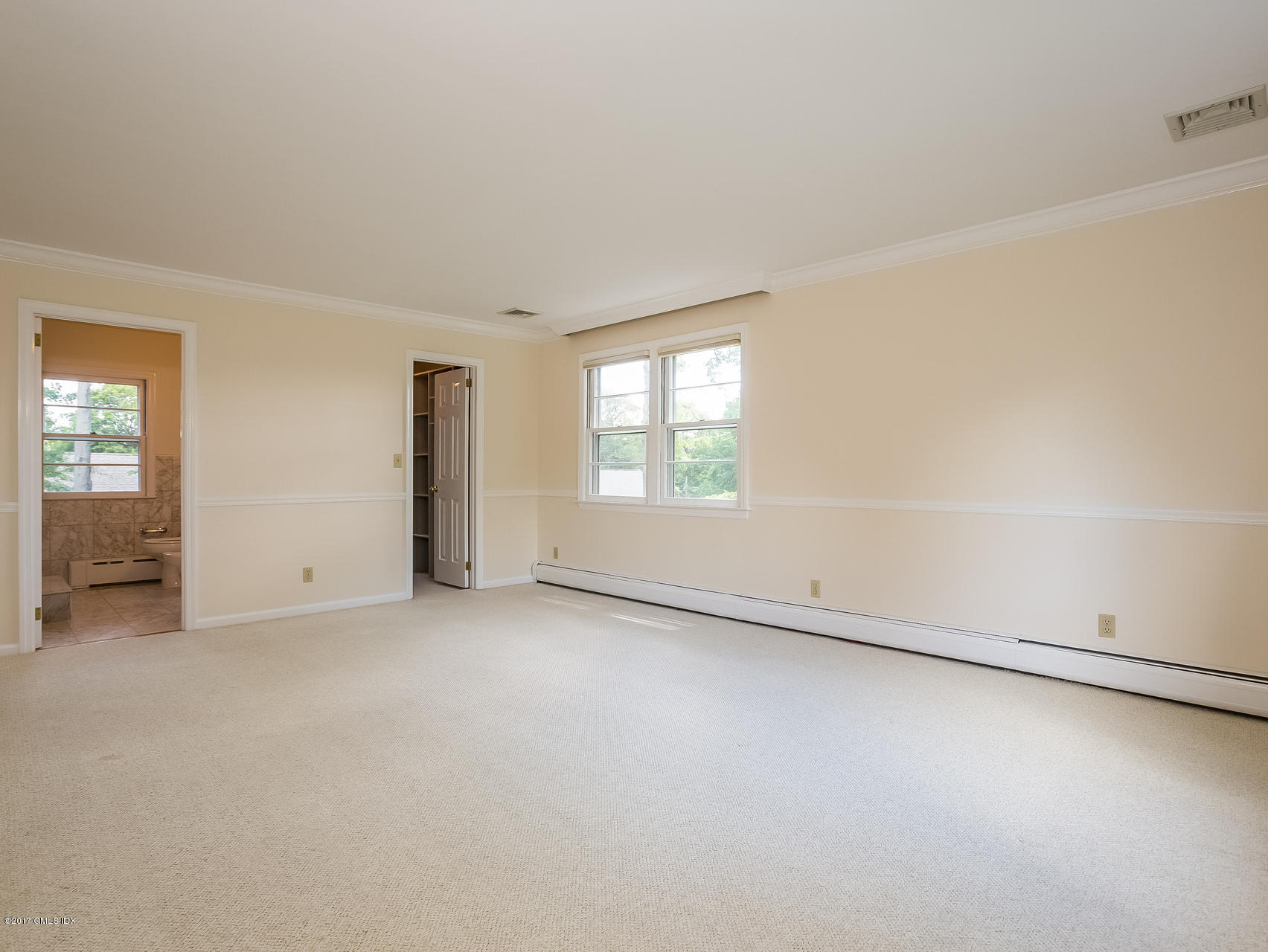1 Elizabeth Lane Riverside, CT 06878 - Photo 13 of 26 an empty room with windows