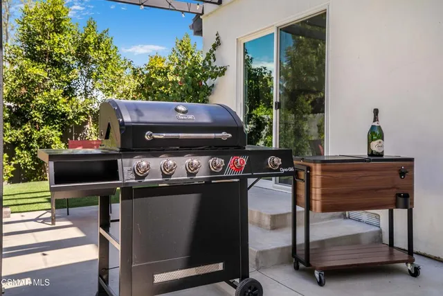 $20,000 | 19067 Sprague Street, Tarzana, CA 91356