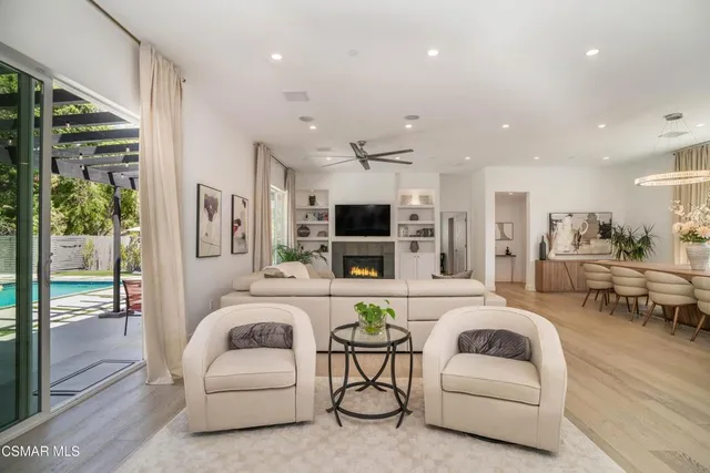 $20,000 | 19067 Sprague Street, Tarzana, CA 91356