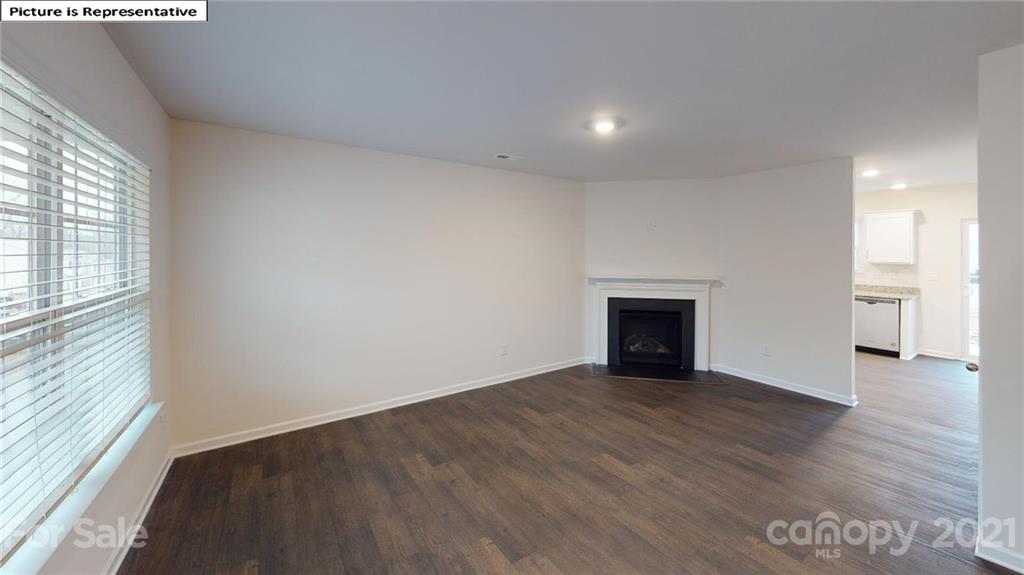 7101 Finnigan Road Charlotte, NC 28215 - Photo 3 of 22 Gallery Image 3