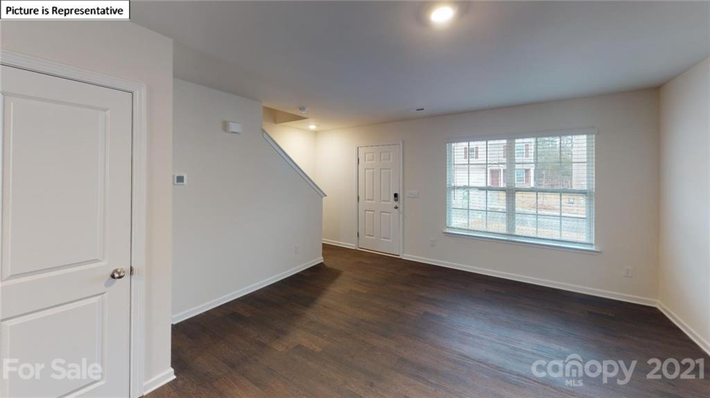 7101 Finnigan Road Charlotte, NC 28215 - Photo 4 of 22 Gallery Image 4