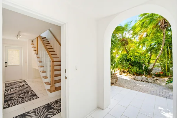 $3,500,000 | 1083 Labat Lane, Cudjoe, FL 33042