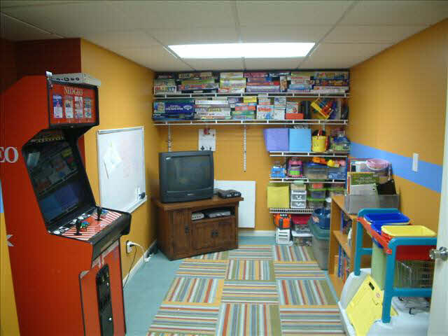 6798 Lockmill Road Temperance, MI 48182 - Photo 18 of 20 Entertainment Room