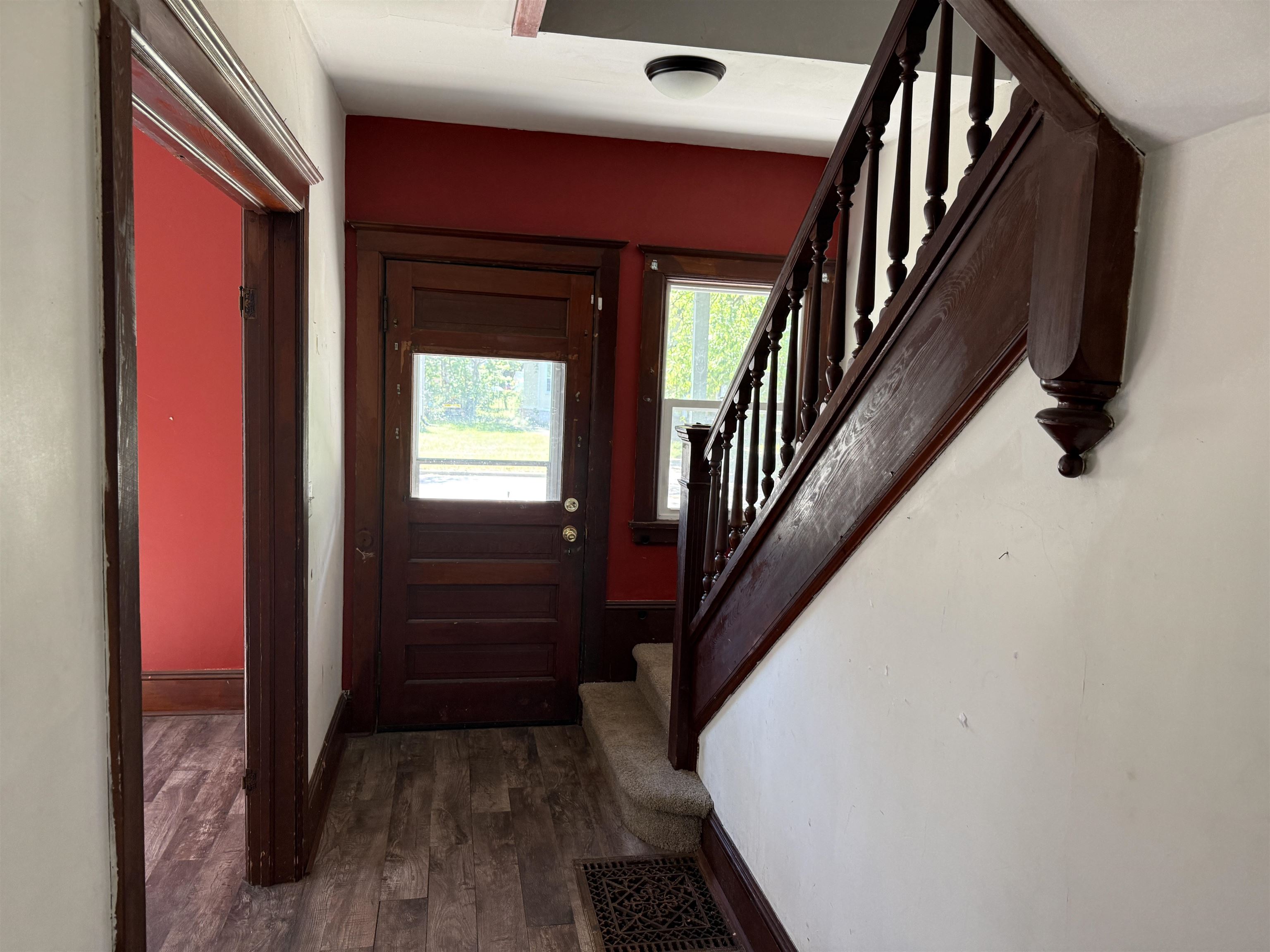 1030 Prairie Avenue Beloit, WI 53511 - Photo 4 of 24