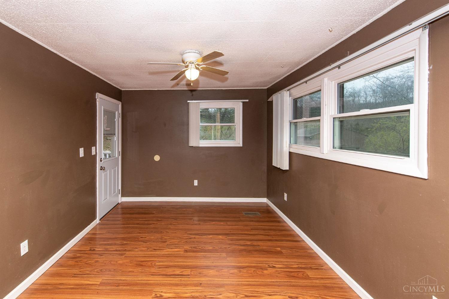 6870 Mullen Road Cincinnati, OH 45247 - Photo 9 of 46