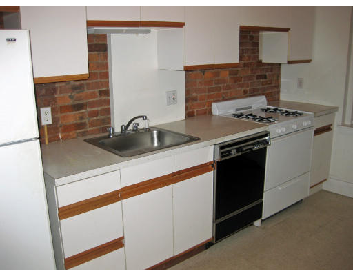 22 Perry Street, Unit 1 Brookline, MA 02445 - Photo 4 of 8 Gallery Image 4