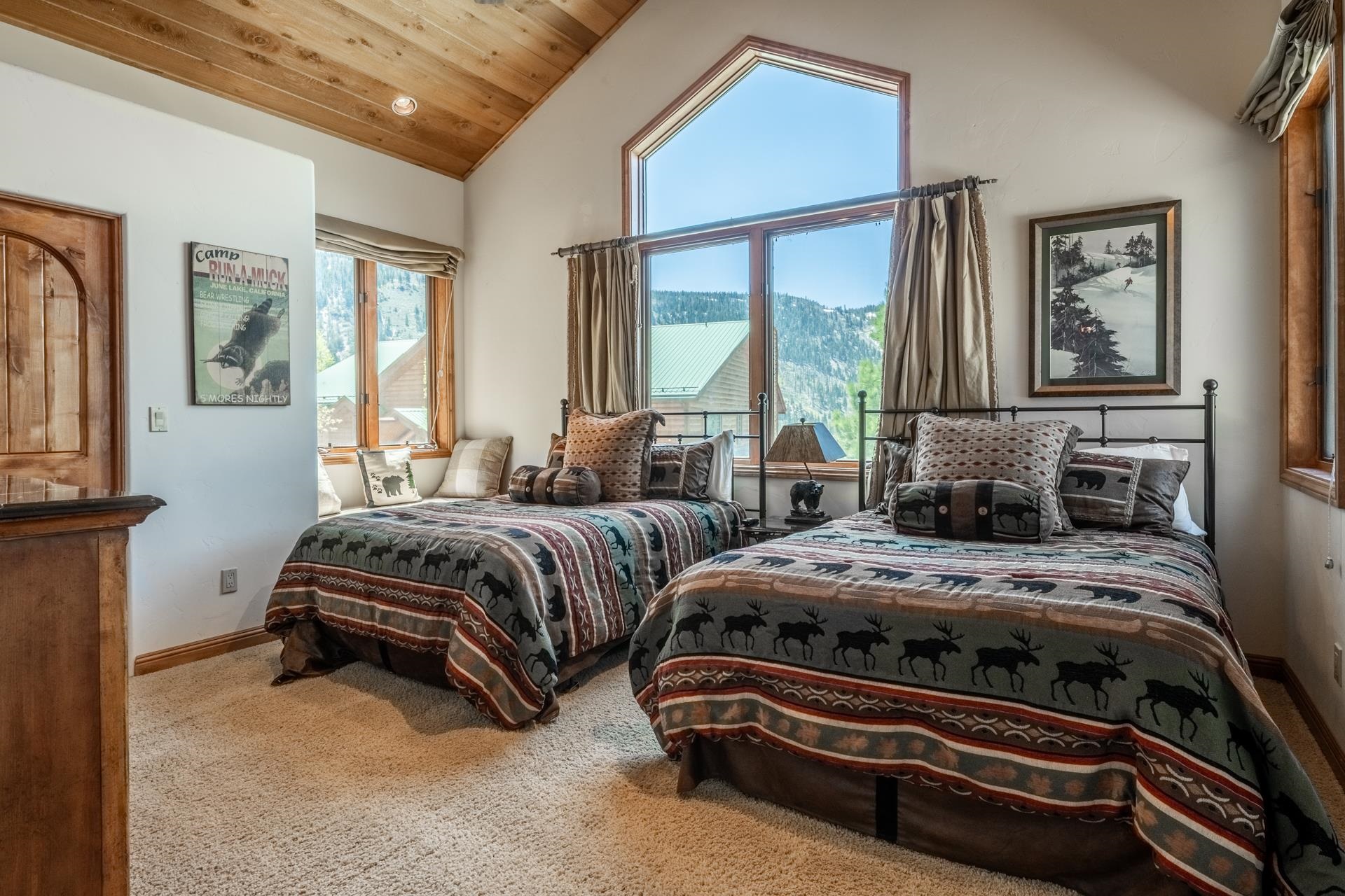 45 Skyline Road June Lake, CA 93529 - Photo 35 of 58 Vaulted wood-finish ceiling with recessed lighting