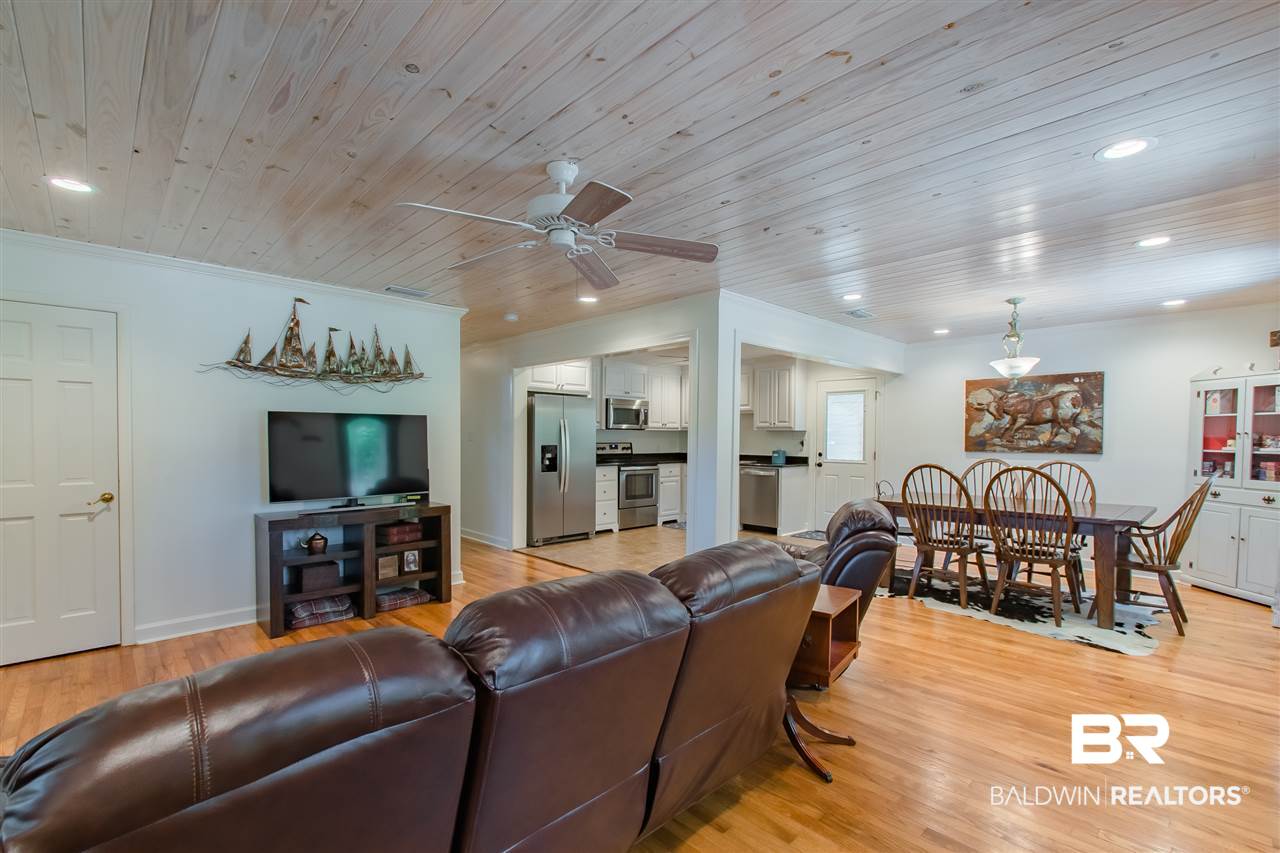 419 Rosa Avenue Fairhope, AL 36532 - Photo 8 of 33