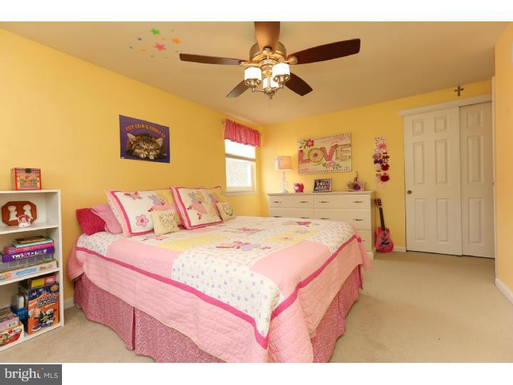 9753 Glenhope Road Philadelphia, PA 19115 - Photo 18 of 25 Bedroom 2