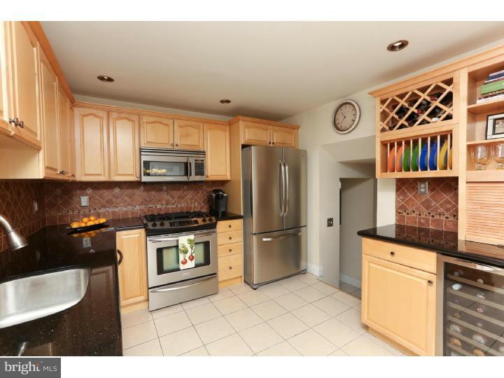 9753 Glenhope Road Philadelphia, PA 19115 - Photo 10 of 25 Kitchen