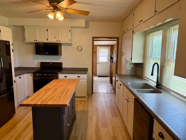 $249,000 | 152 North Ohio Street, Prairie du Chien, WI 53821
