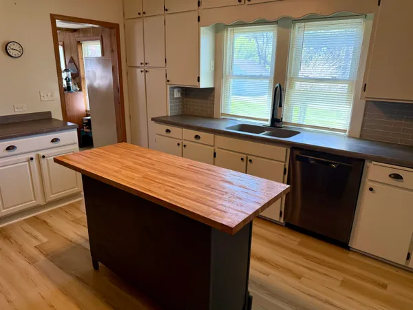 $249,000 | 152 North Ohio Street, Prairie du Chien, WI 53821