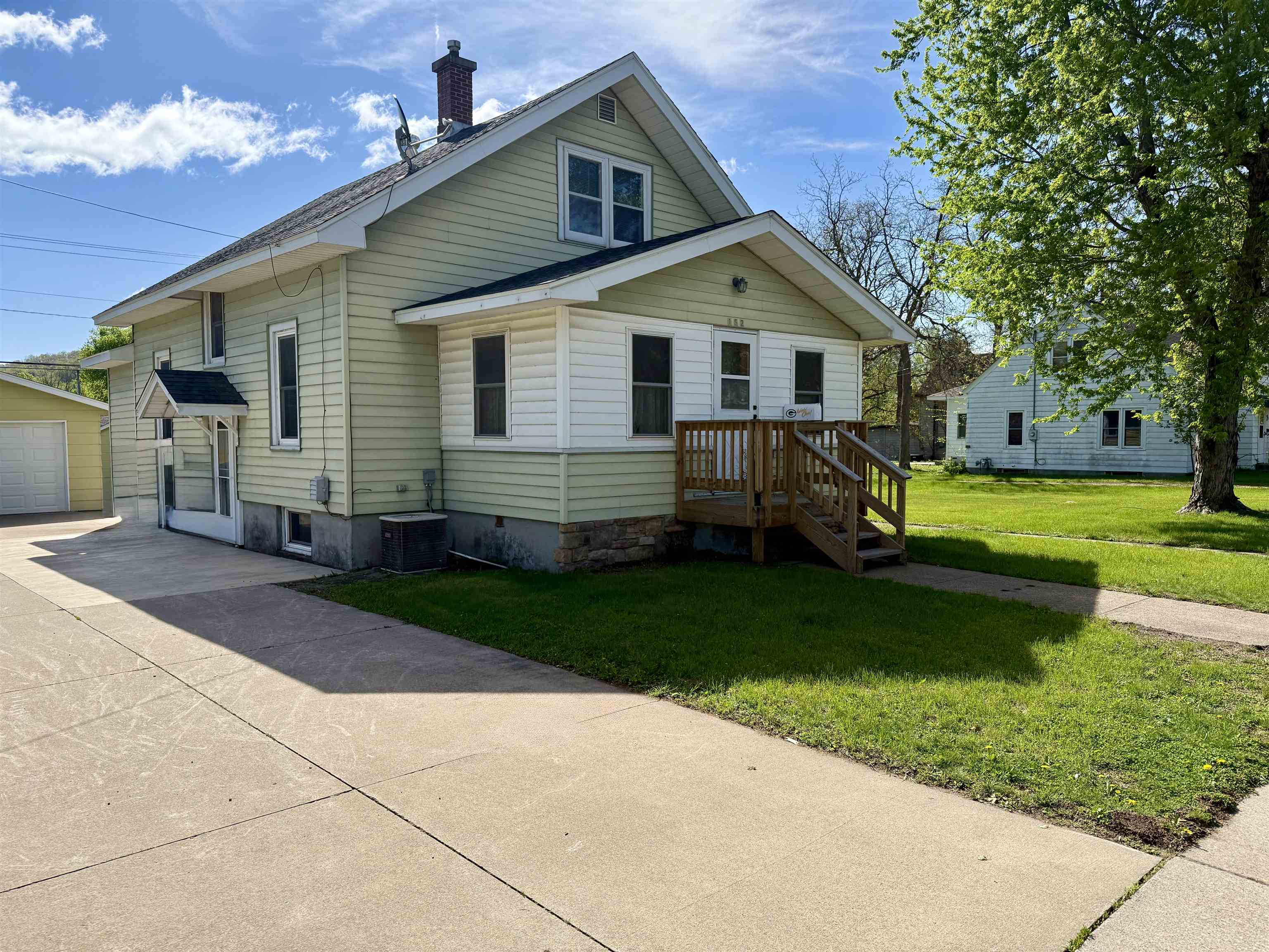 152 North Ohio Street Prairie du Chien, WI 53821 - Photo 2 of 33